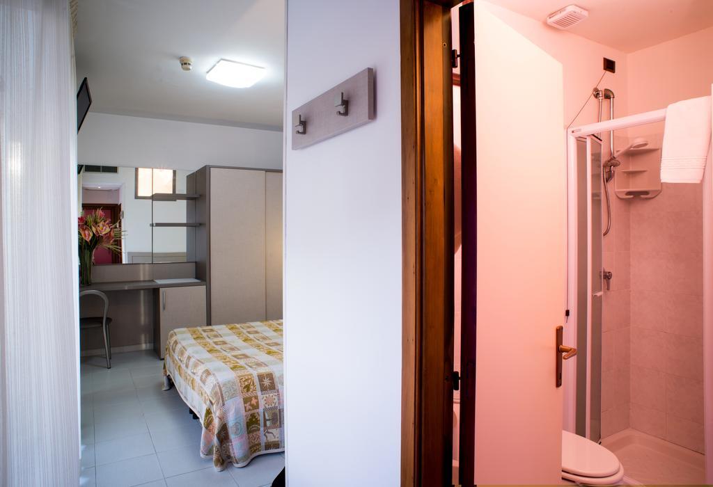 Hotel Clipper Giulianova Esterno foto