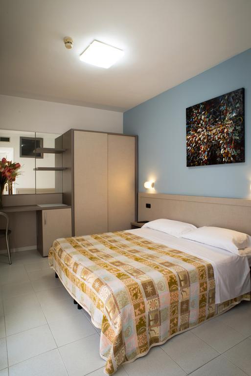 Hotel Clipper Giulianova Esterno foto