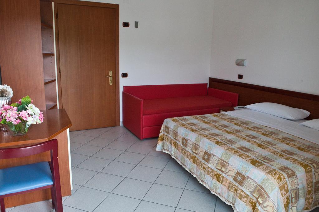 Hotel Clipper Giulianova Esterno foto