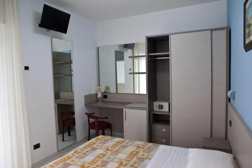 Hotel Clipper Giulianova Esterno foto